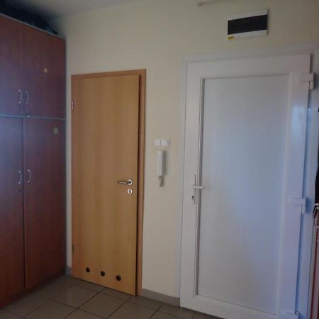 Invest Apartmanok Eger Extérieur photo